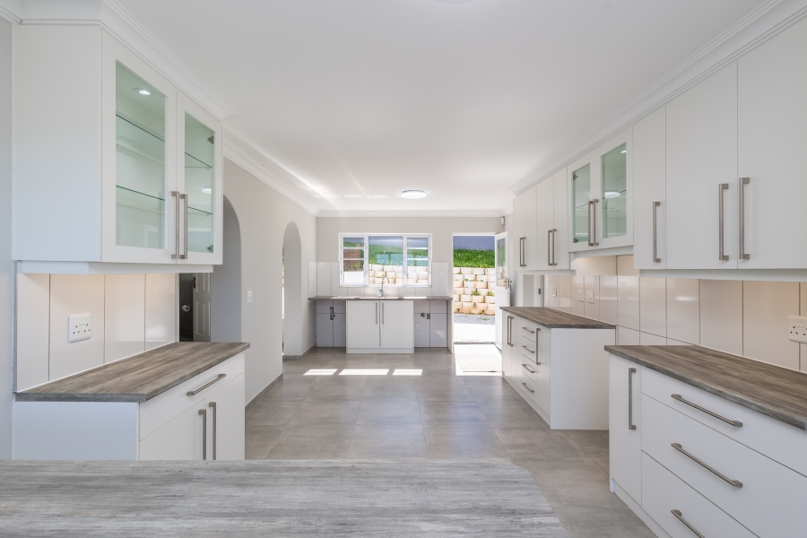 4 Bedroom Property for Sale in Old Place Western Cape